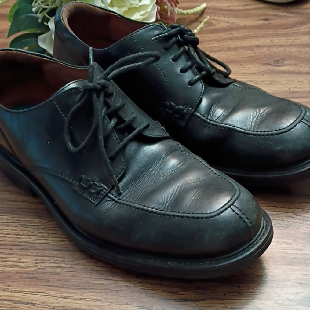 Classic Black Leather Men's Shoes Size 10.5